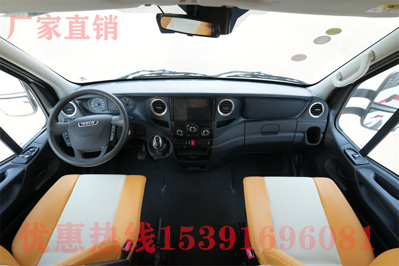 奔馳v260商旅房車 奔馳威霆V260商務(wù)車價(jià)格及配置介紹